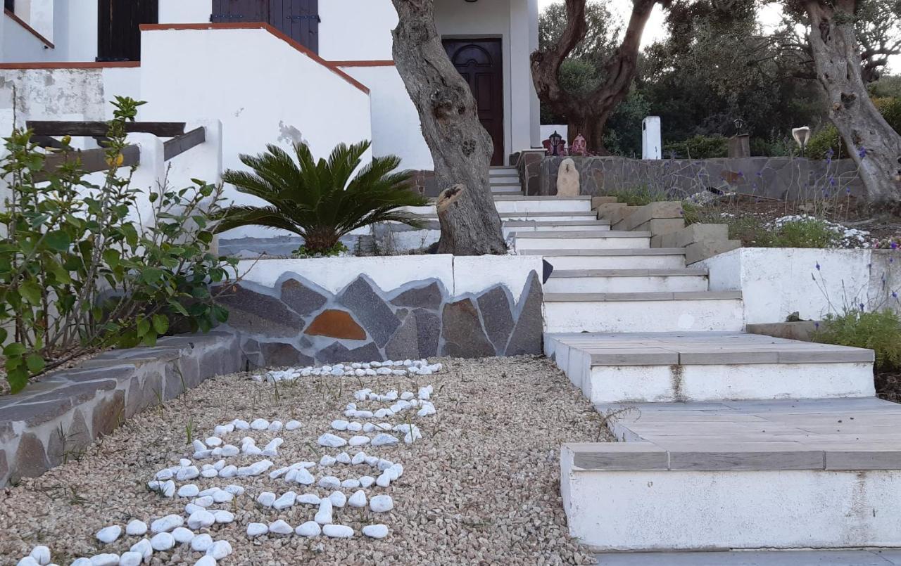 Sweethouse Pula Villa Porto Columbu - Perd'E Sali Bagian luar foto